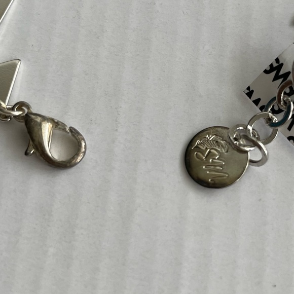 Sarah Mulder Silver Plated Triangle Bracelet - Picture 3 of 3